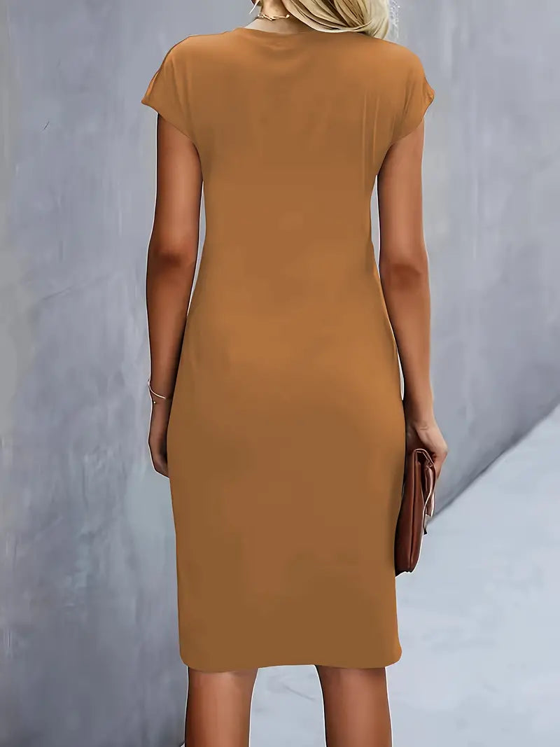 Women’s khaki midi dress with refined silhouette and versatile everyday style.1