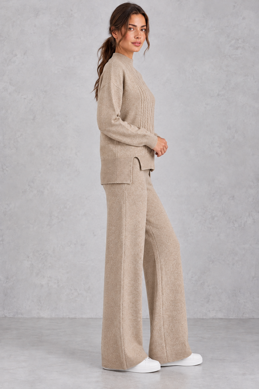Women's cable-knit loungewear set in Oatmeal – side view
