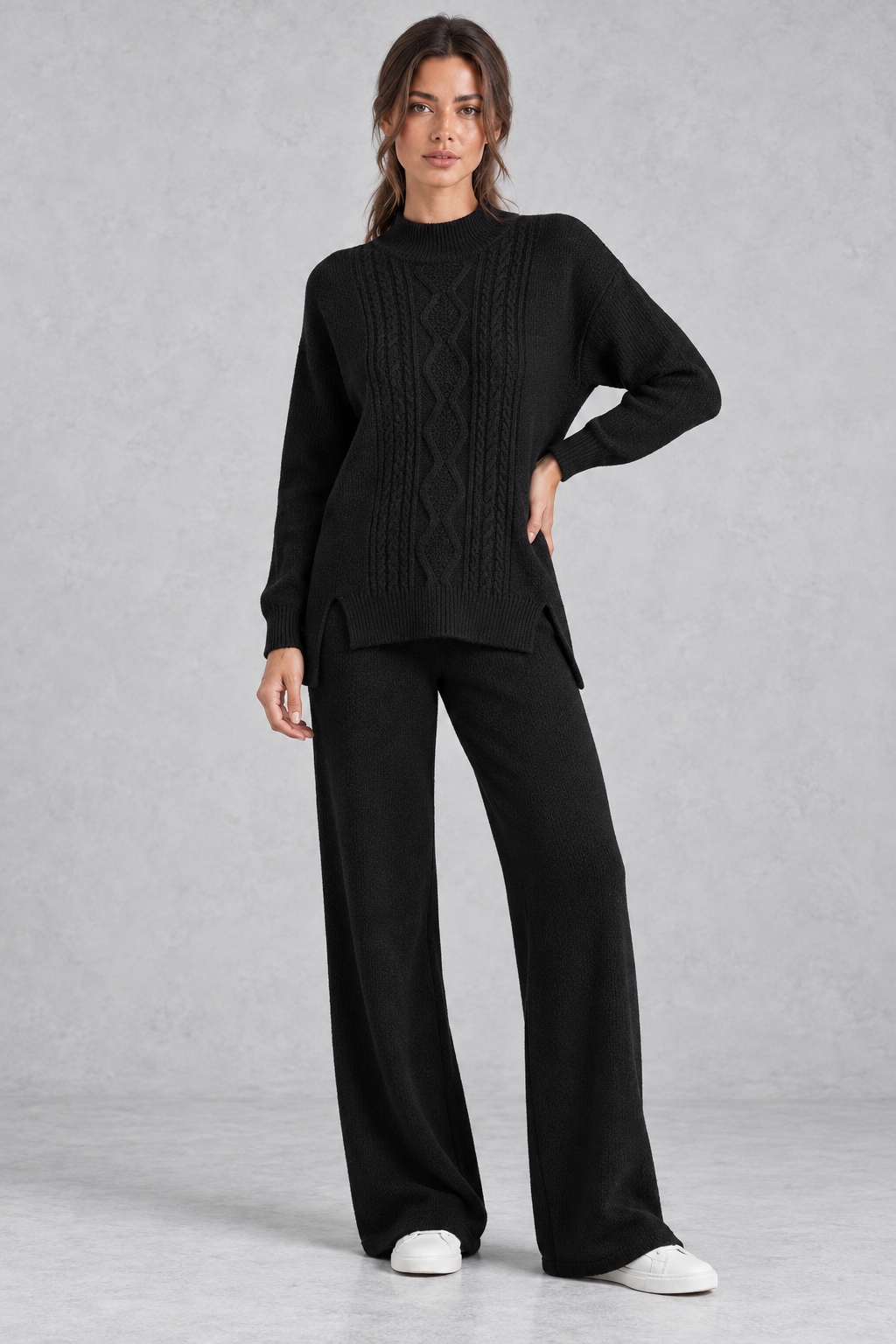 Women's cable-knit loungewear set in Black – front view