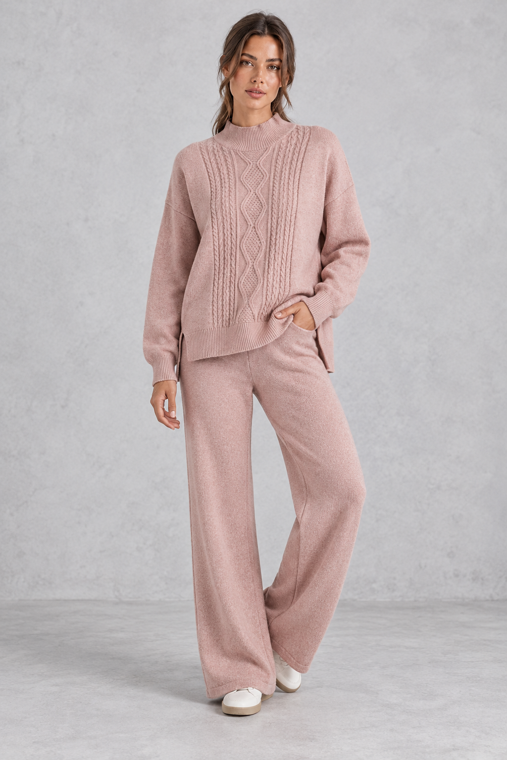 Women's cable-knit loungewear set in Pink – front view