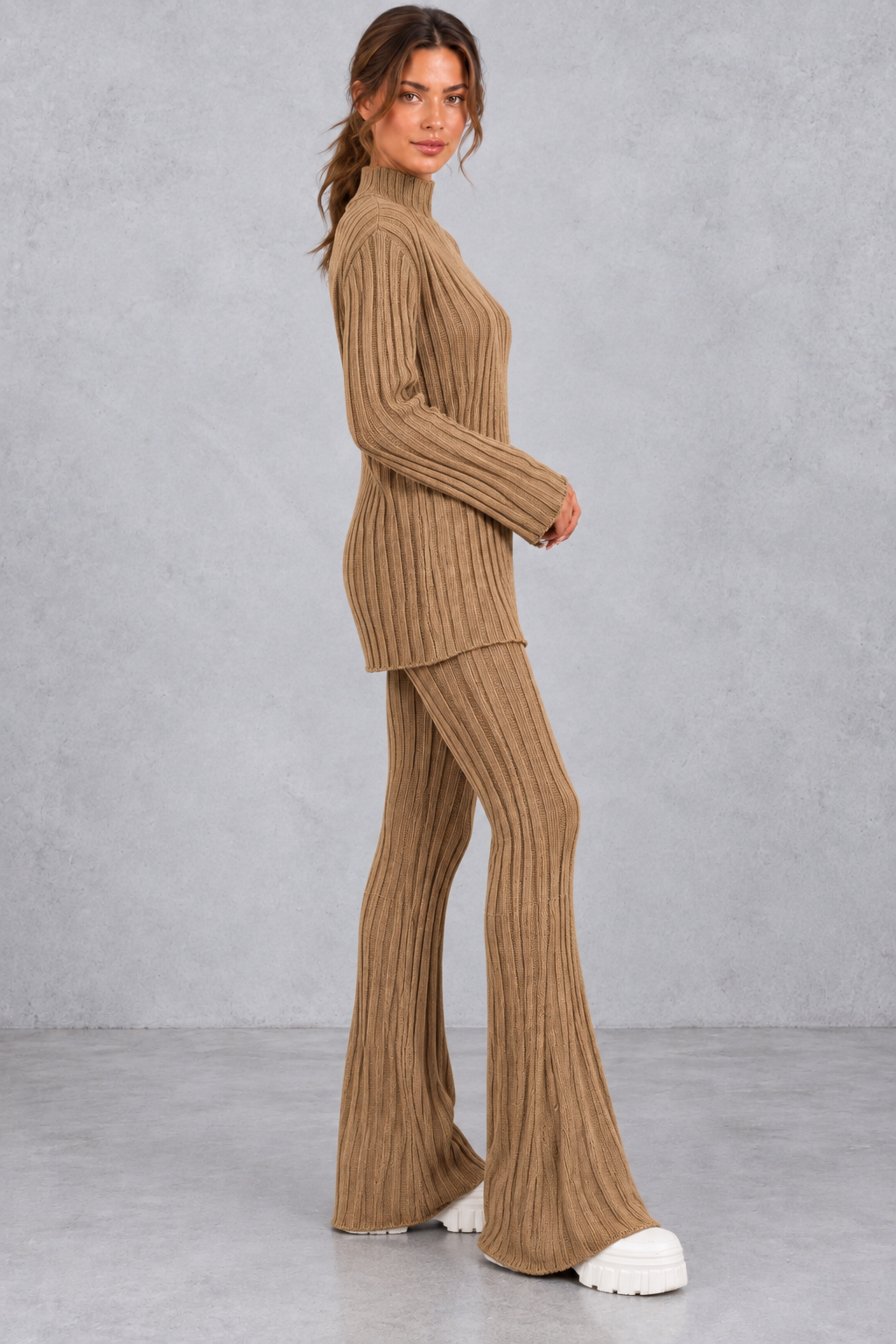 Women's ribbed turtleneck co-ord set in Brown – side view