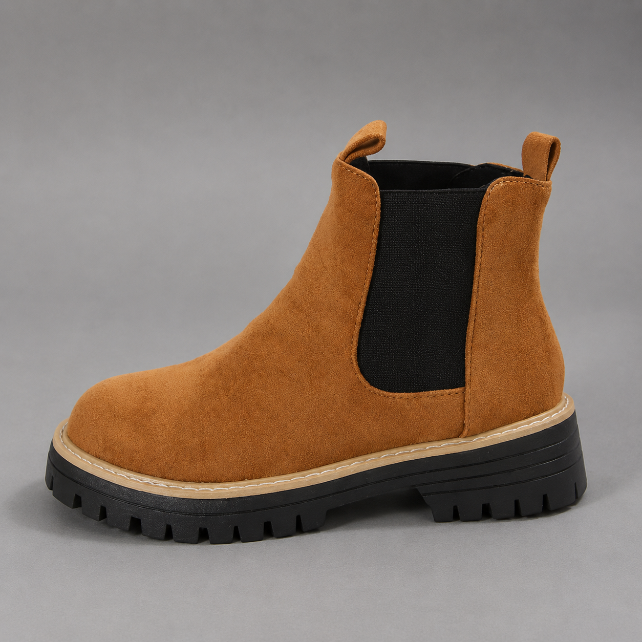 Women's round toe block heel ankle boots in premium synthetic leather with a comfortable block heel, classic silhouette and durable rubber sole, ideal for everyday casual and smart-casual wear.
