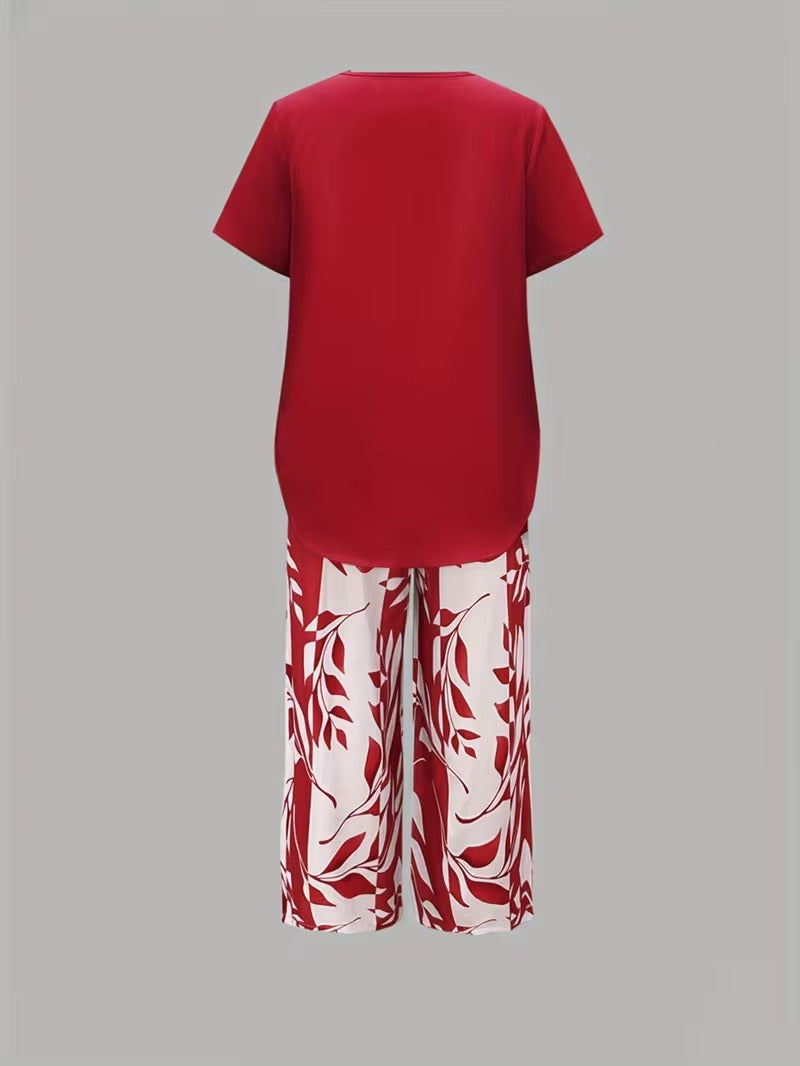 Women’s leaf print top and pants two piece set with relaxed fit