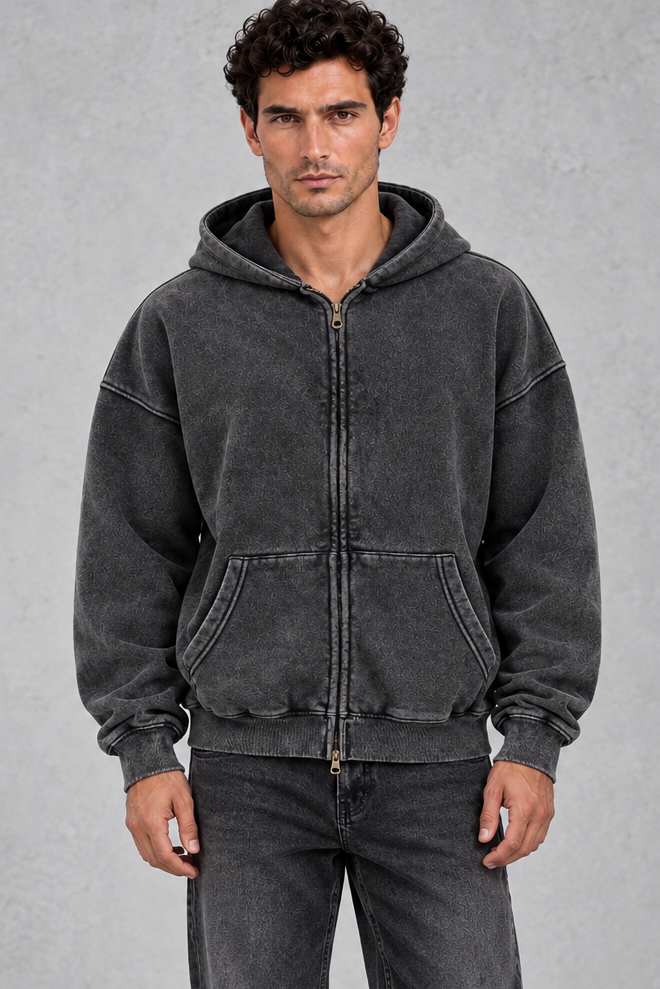 Men’s oversized full zip hoodie with a vintage washed finish, generous hood, dropped shoulders, large front pockets and ribbed trims.