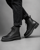 Men's high-top hiking boots with lace-up fastening, cushioned insole and slip-resistant PVC sole, designed for hiking, walking and everyday outdoor wear.