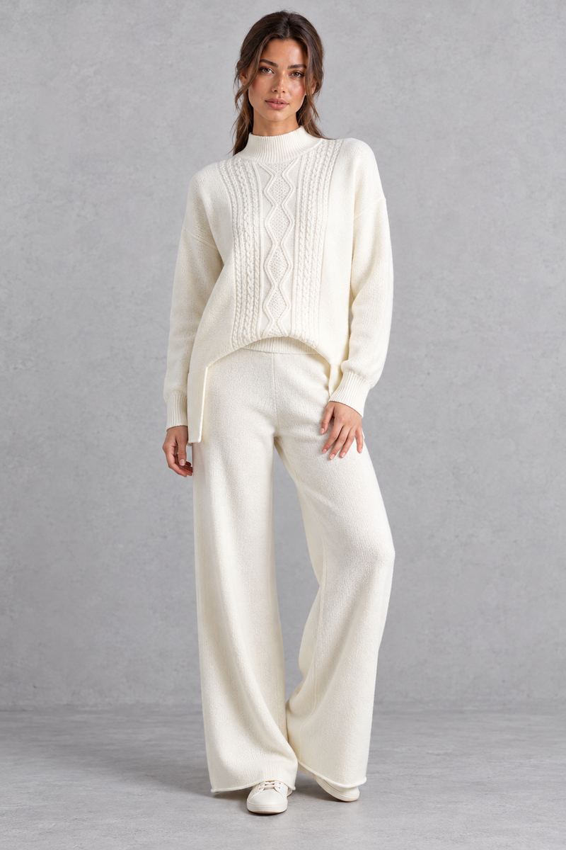 Women's cable-knit loungewear set in Cream – front view