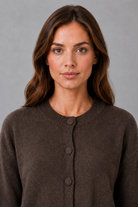 Shop this women’s chunky knit cardigan with a relaxed fit, round neck and thick knitted texture. A cosy everyday layer for autumn and winter.