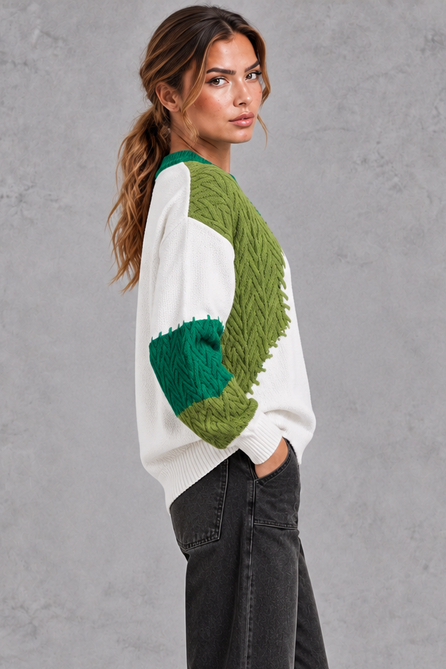 Women's patchwork cable knit jumper in Green – side view