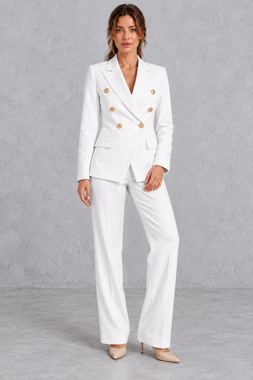 Women's double-breasted blazer and trousers set in White – front view