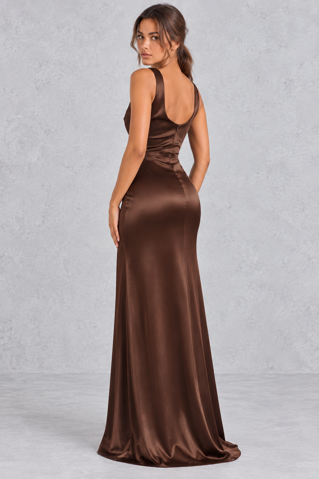 Women’s elegant V-neck bodycon maxi dress with a sleeveless design, fitted silhouette and sophisticated split hem.