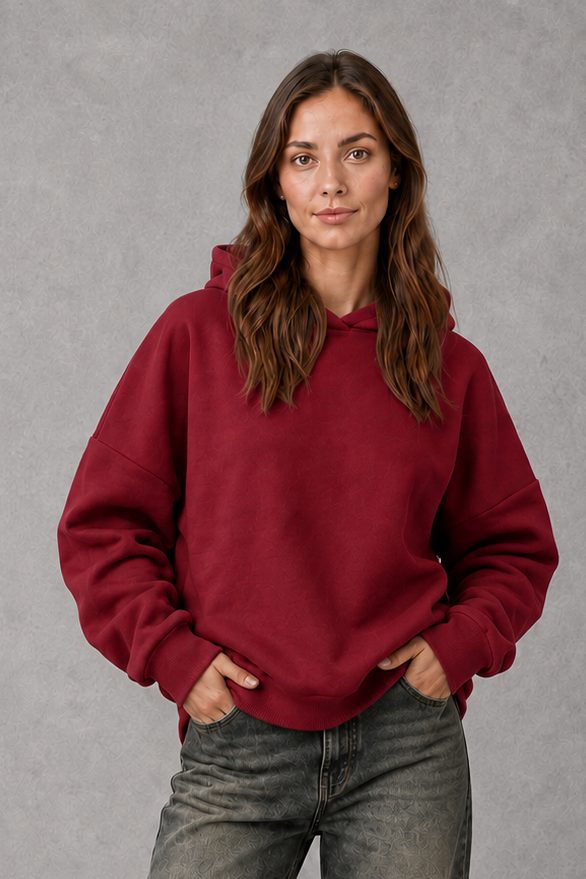 Women’s relaxed-fit fleece hoodie in a soft cotton and recycled polyester blend with long sleeves, ribbed cuffs and hem.