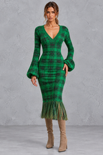 Women’s V-neck knitted jumper dress with long sleeves and fringe hem, midi length – image 13