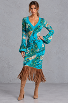 Women’s V-neck knitted jumper dress with long sleeves and fringe hem, midi length – image 29