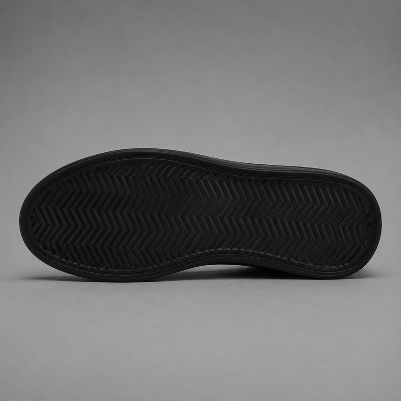 Women's lightweight casual lace-up trainers with a breathable fabric lining, cushioned insole and durable non-slip rubber sole. Low-top everyday sports and walking shoes designed for comfort, featuring a minimalist design suitable for walking, commuting, travel, shopping and light exercise.