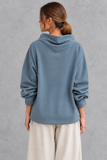 Women’s loose roll neck long sleeve jumper with a solid-colour finish and relaxed everyday silhouette – image 4