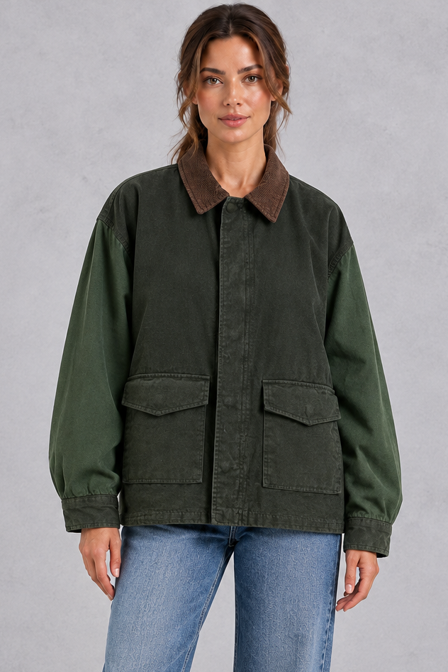 Women's oversized utility jacket in Army Green – front view