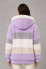 Women’s plush hooded winter coat with soft faux fur panels, a relaxed silhouette and rib-knit cuffs for cosy cold-weather layering.