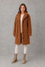 Women’s Teddy Coat  with soft plush texture, elegant collar and single-breasted design, ideal for stylish autumn and winter layering.