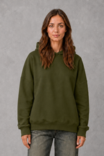 Women’s relaxed-fit fleece hoodie in a soft cotton and recycled polyester blend with long sleeves, ribbed cuffs and hem.