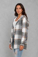 Women’s soft lightweight autumn jacket with an elegant, flattering everyday fit.