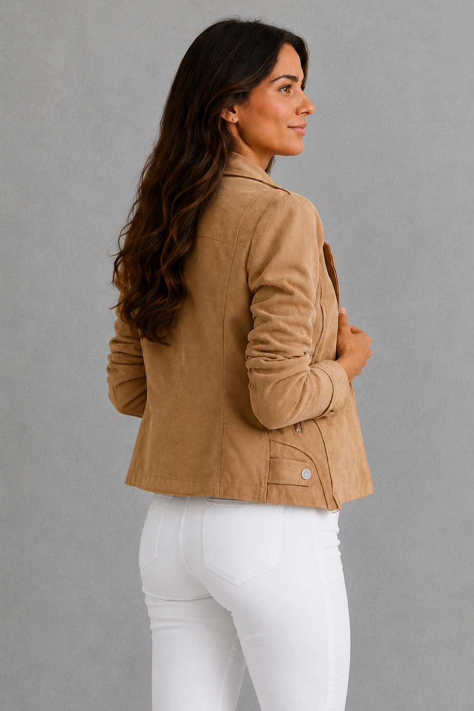 Women’s cropped suede-look jacket with a refined tailored silhouette and soft finish for elegant everyday styling.