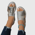 Women’s comfort sandals with arch support and cushioned sole