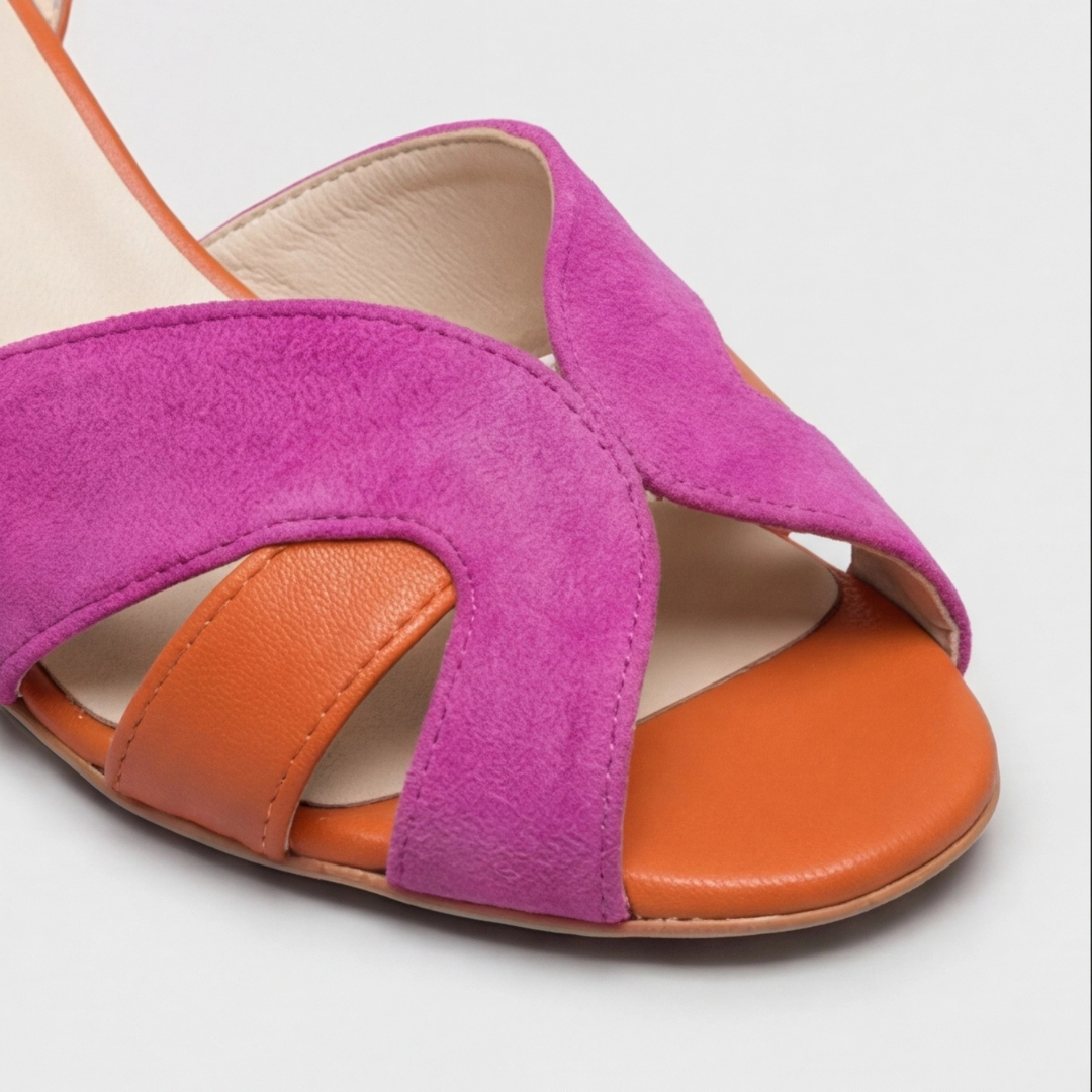 Women’s wedge heel sandals with adjustable ankle strap and cushioned sole