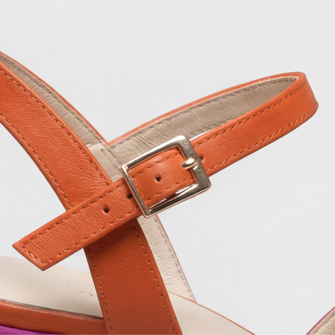 Women’s wedge heel sandals with adjustable ankle strap and cushioned sole